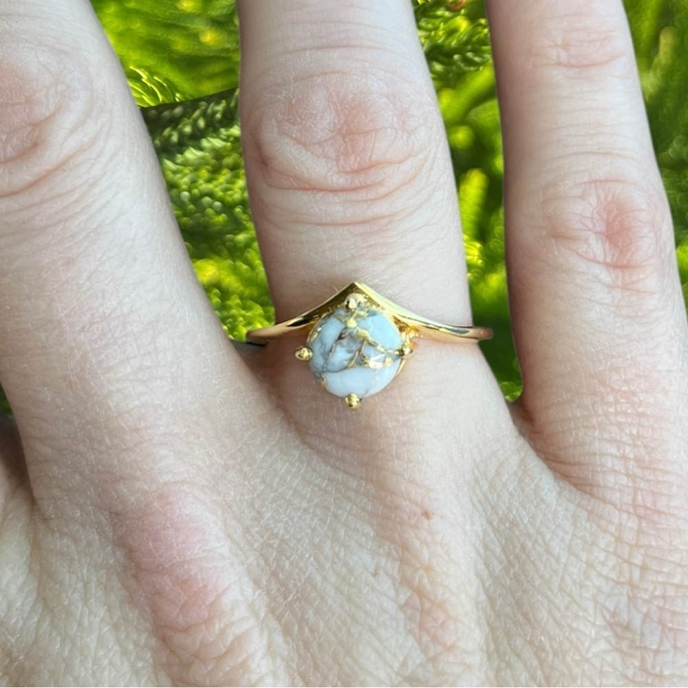 Howlite Copper Style Gold Ring - Picture 1 of 2